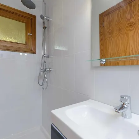 Yourhouse Casa Pedrona Townhouse